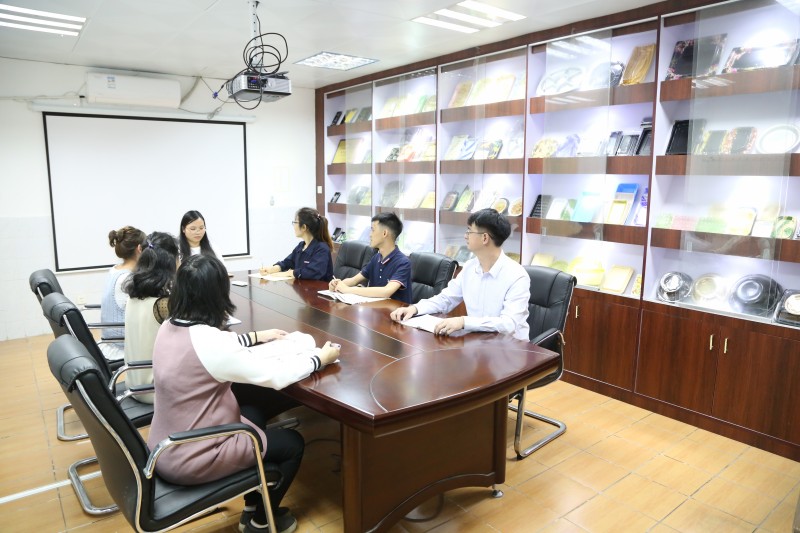 Office space to show